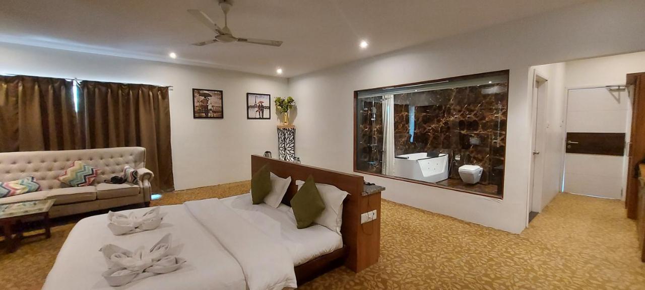 The Windmill Resorts Malvan Luaran gambar