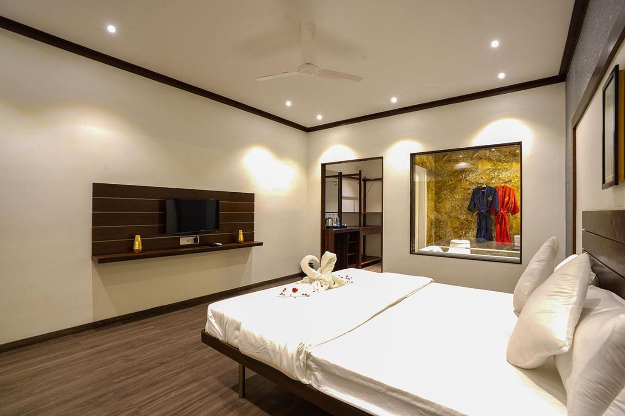 The Windmill Resorts Malvan Luaran gambar