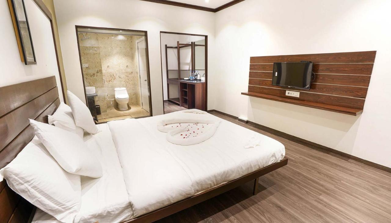 The Windmill Resorts Malvan Luaran gambar